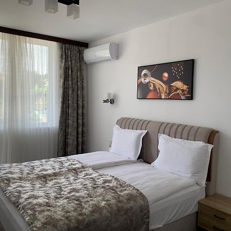 Hotel Elit Kirkovo  Eksteriør billede