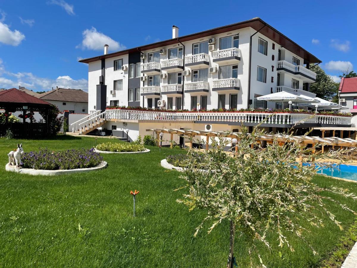 Hotel Elit Kirkovo  Eksteriør billede