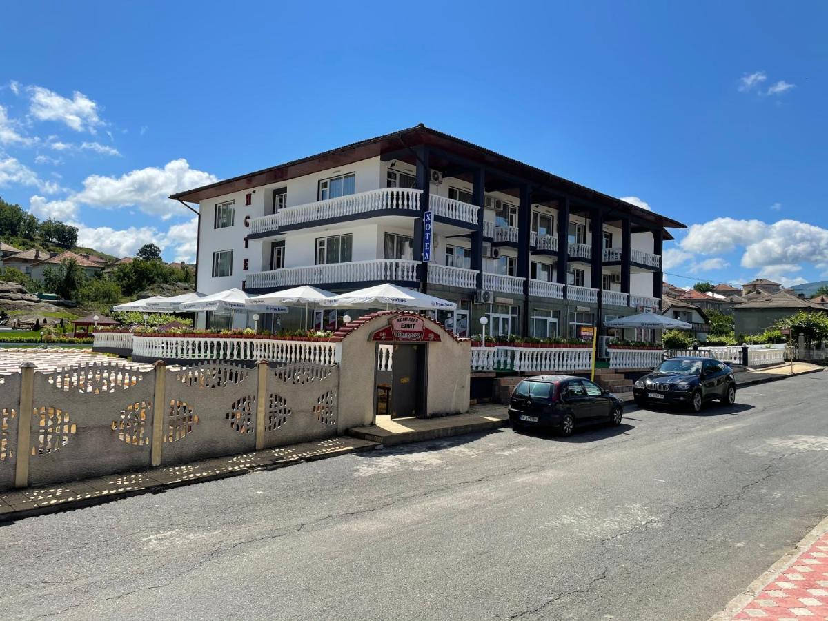 Hotel Elit Kirkovo  Eksteriør billede