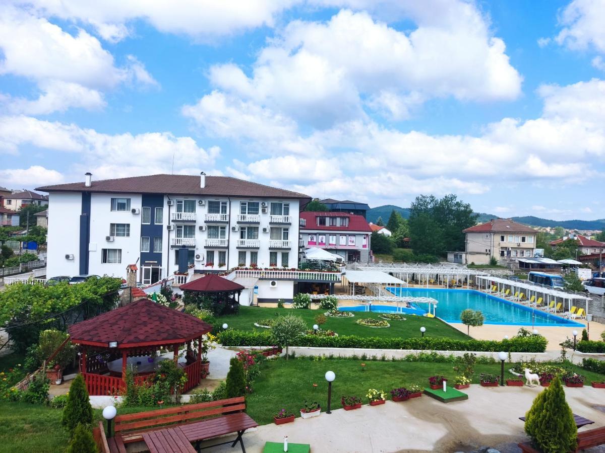 Hotel Elit Kirkovo  Eksteriør billede