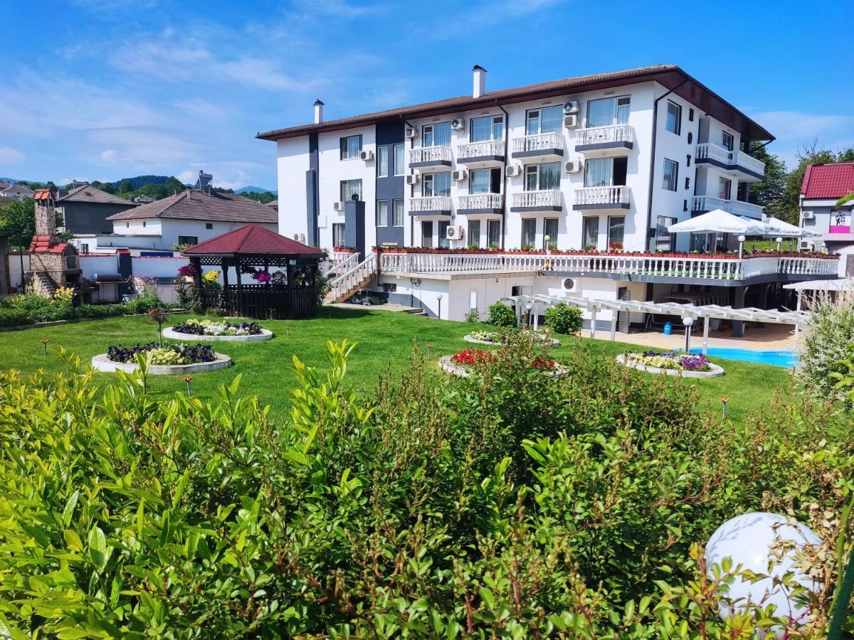 Hotel Elit Kirkovo  Eksteriør billede