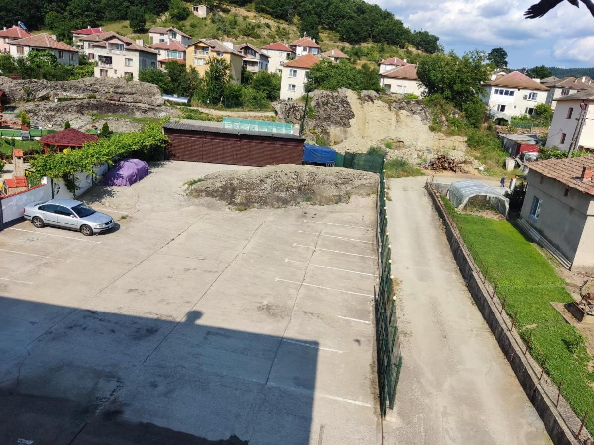 Hotel Elit Kirkovo  Eksteriør billede