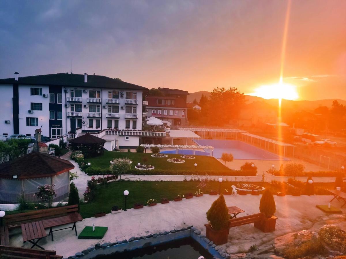 Hotel Elit Kirkovo  Eksteriør billede